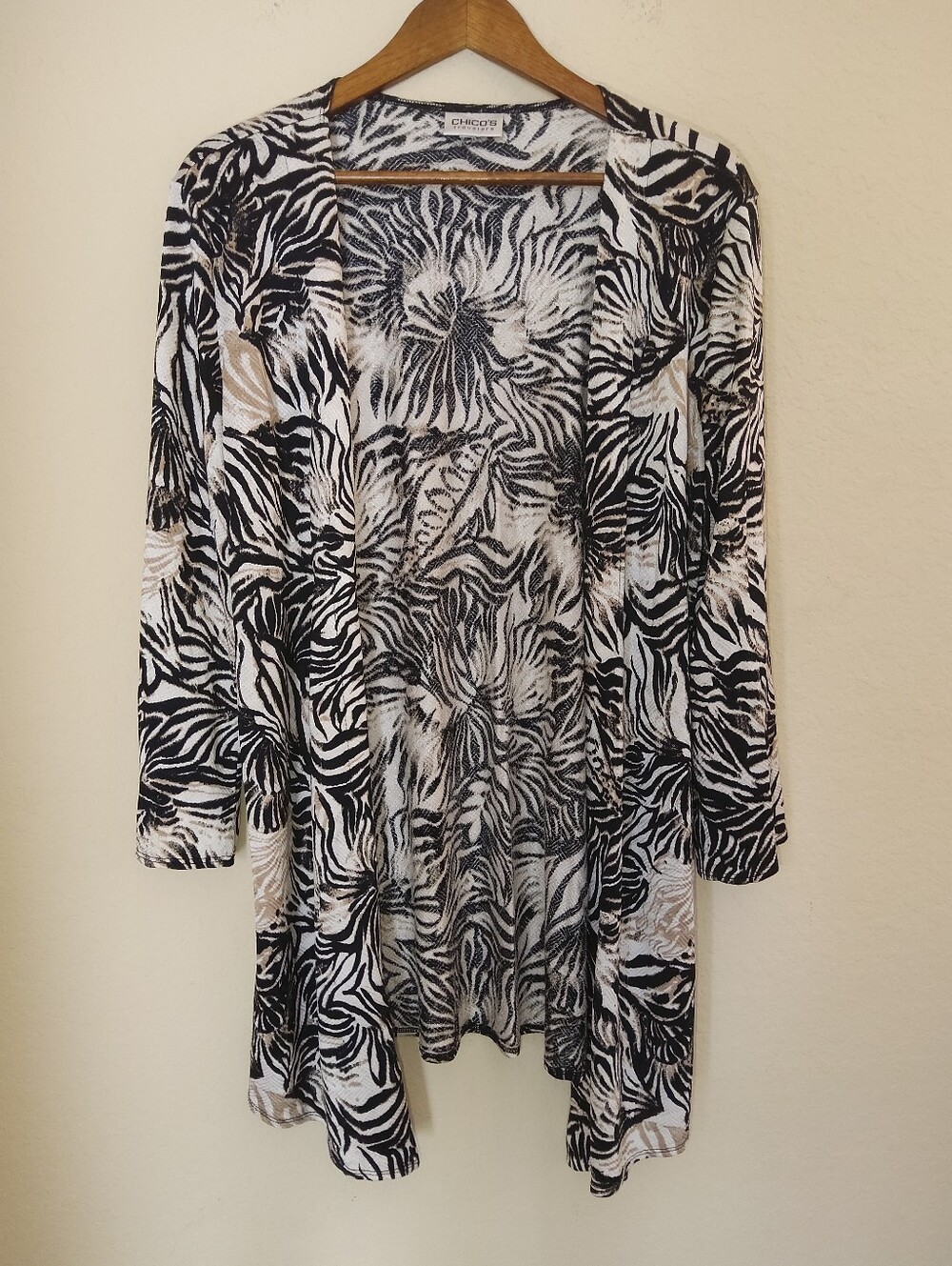Chicos Womens Cardigan Open Front Cream Black Tropical Floral Print Fall Casual